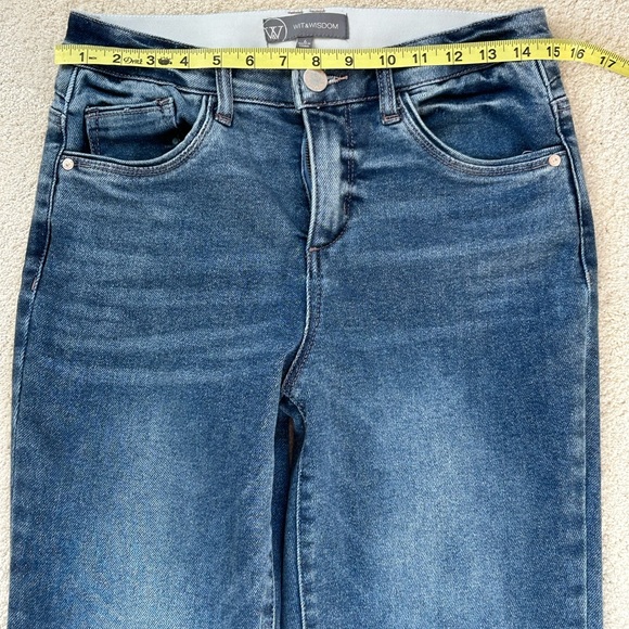 Women’s Wit & Wisdom medium wash Jeans high rise Sz 6 See measurements photos. - Picture 4 of 9